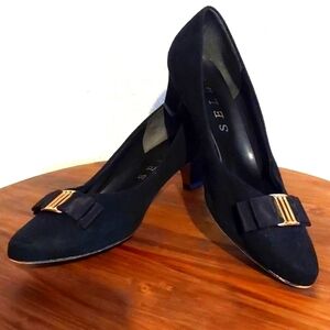 Selby Black Leather Suede Kitten Heel Vintage Gold toe Acc. Elegant Neutral Sz.8